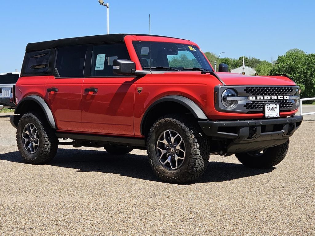 2024 FORD Bronco