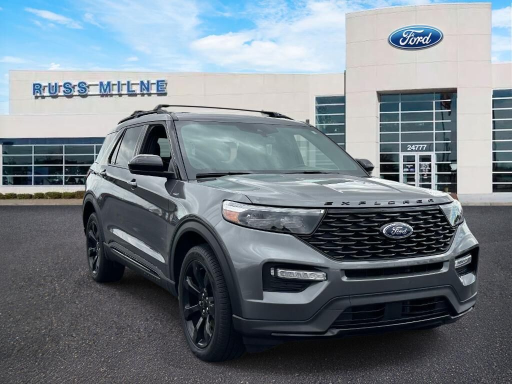 2024 FORD Explorer