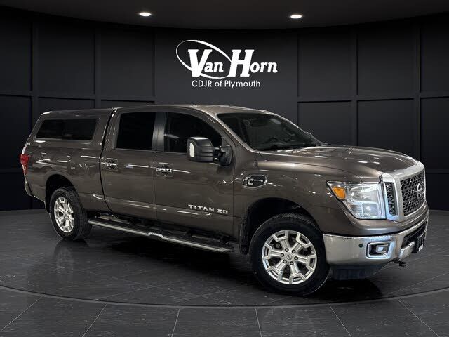 2017 NISSAN Titan