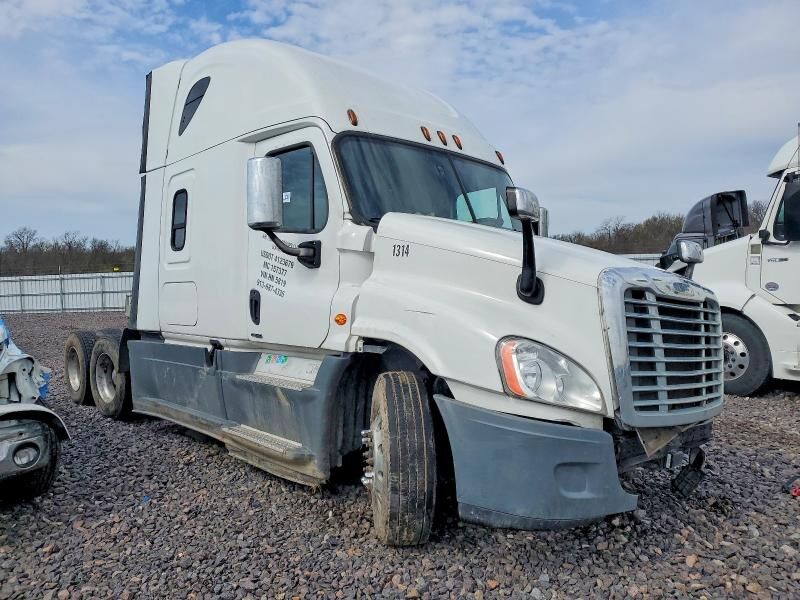 2017 FREIGHTLINER Cascadia