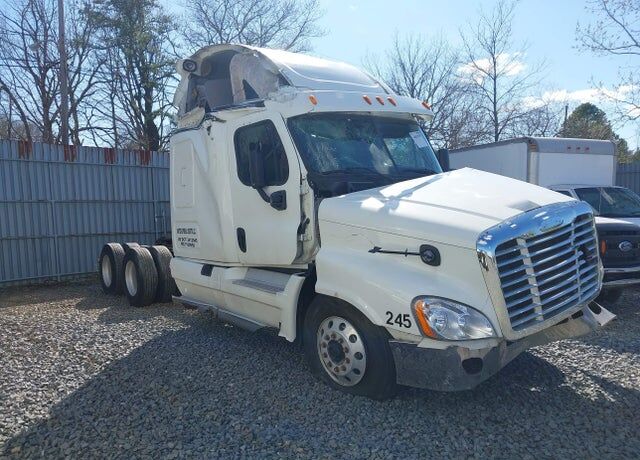 2013 FREIGHTLINER Cascadia