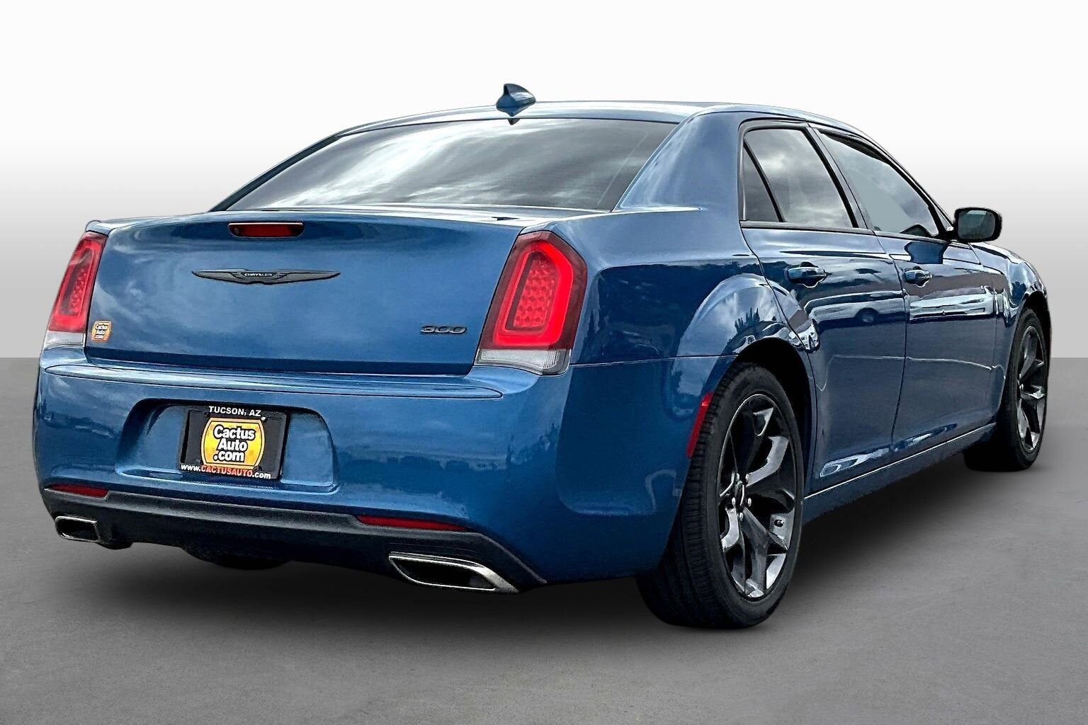 2022 CHRYSLER 300