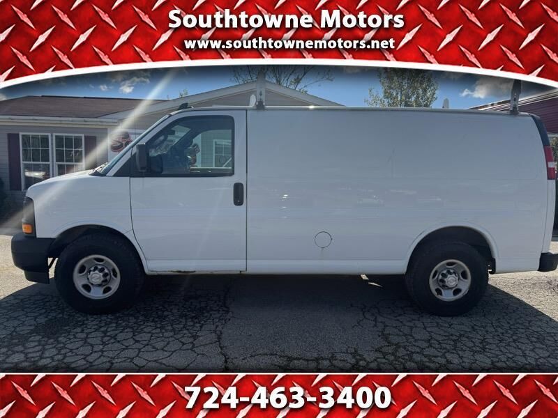 2017 CHEVROLET Express