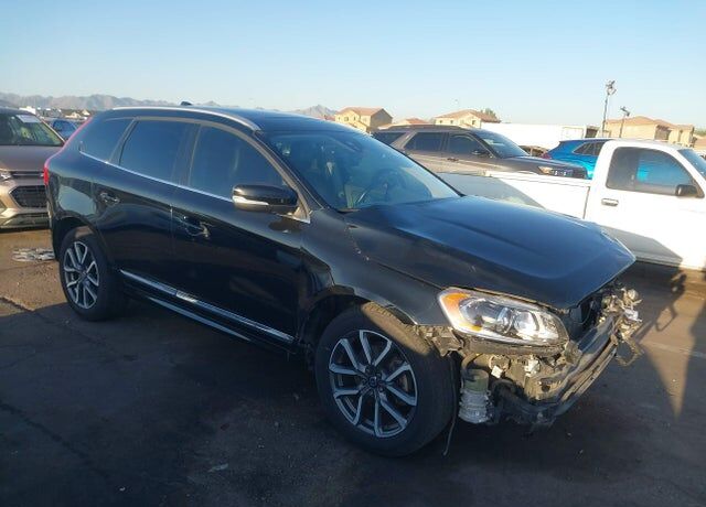 2017 VOLVO XC60