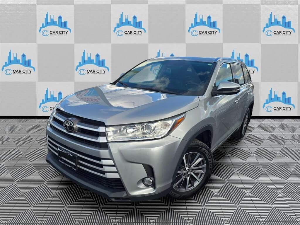 2018 TOYOTA Highlander