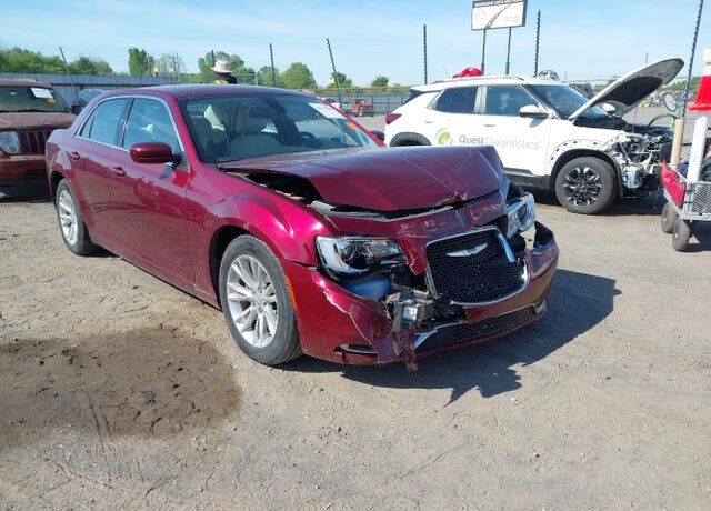 2018 CHRYSLER 300