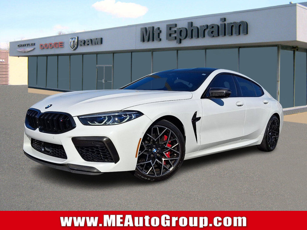 2021 BMW M8