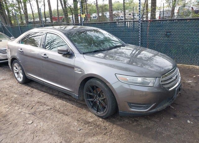 2013 FORD Taurus