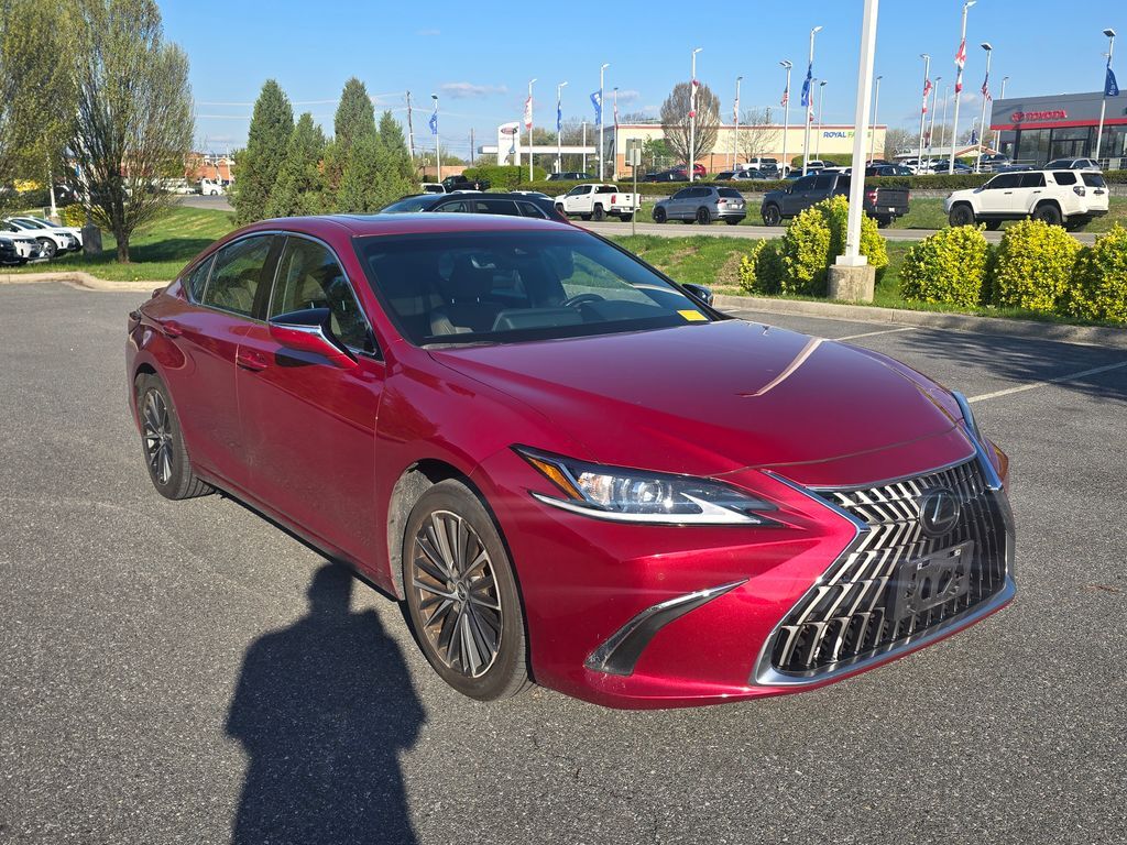 2022 LEXUS ES