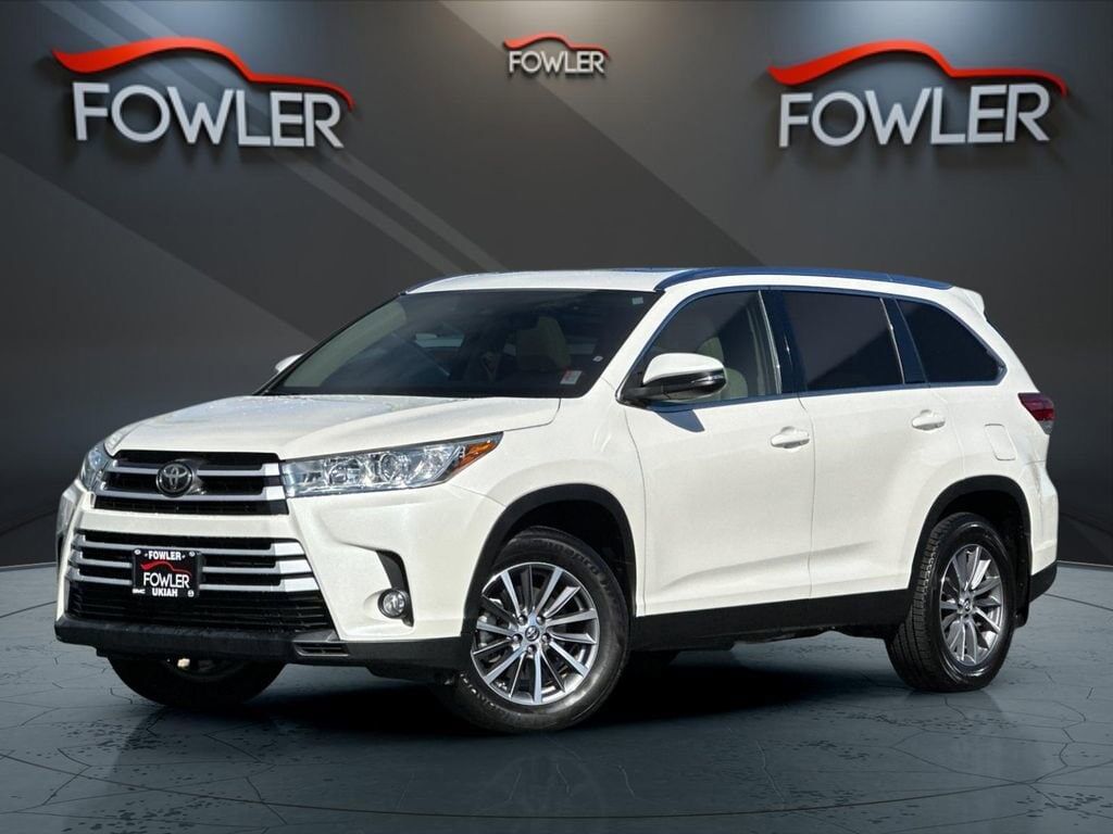 2019 TOYOTA Highlander