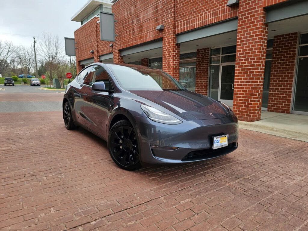 2020 TESLA Model Y