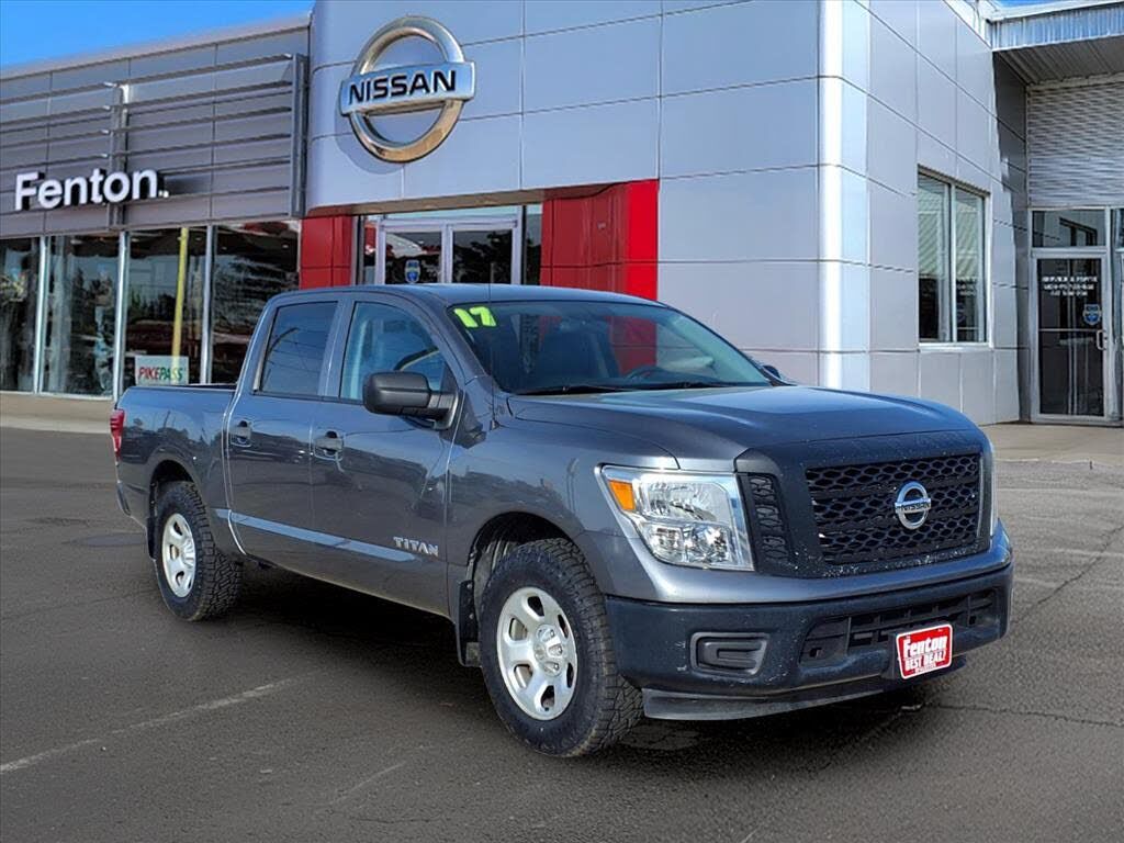2017 NISSAN Titan