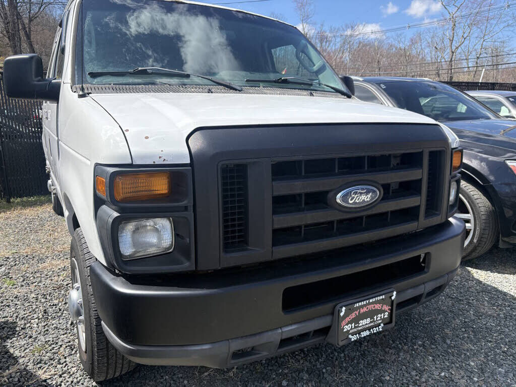 2010 FORD E-150