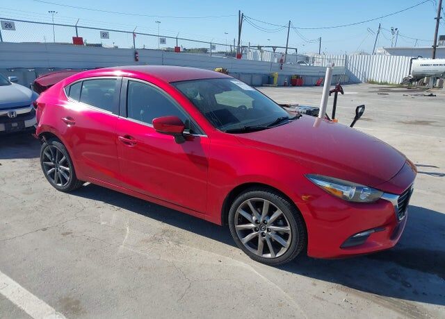 2018 MAZDA Mazda3