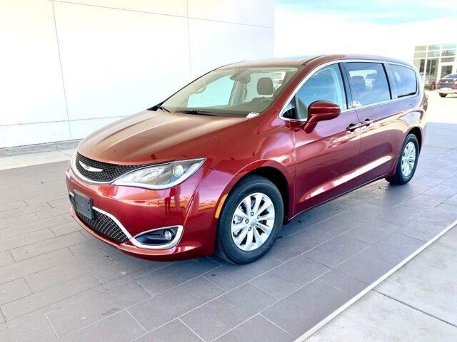 2019 CHRYSLER Pacifica
