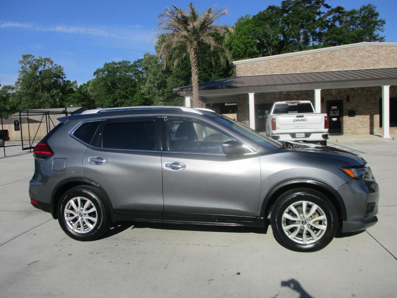 2017 NISSAN Rogue