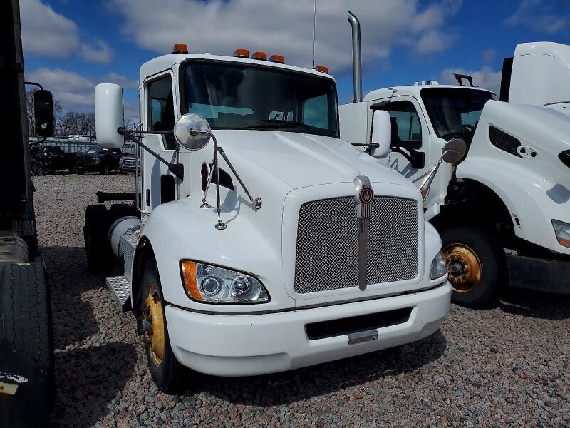 2015 KENWORTH T3 Series