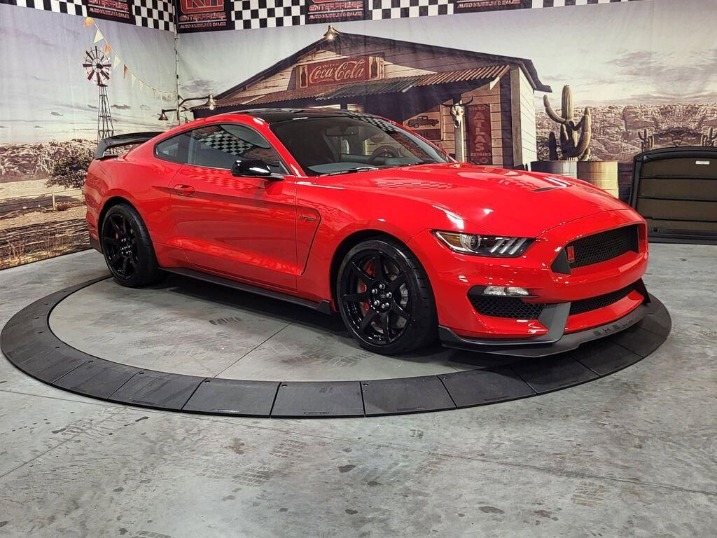 2017 FORD Mustang