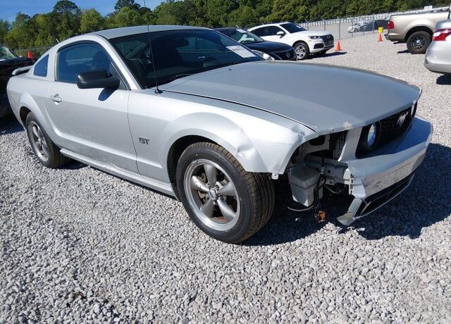 2005 FORD Mustang