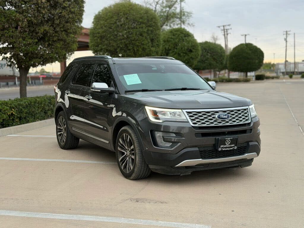 2017 FORD Explorer