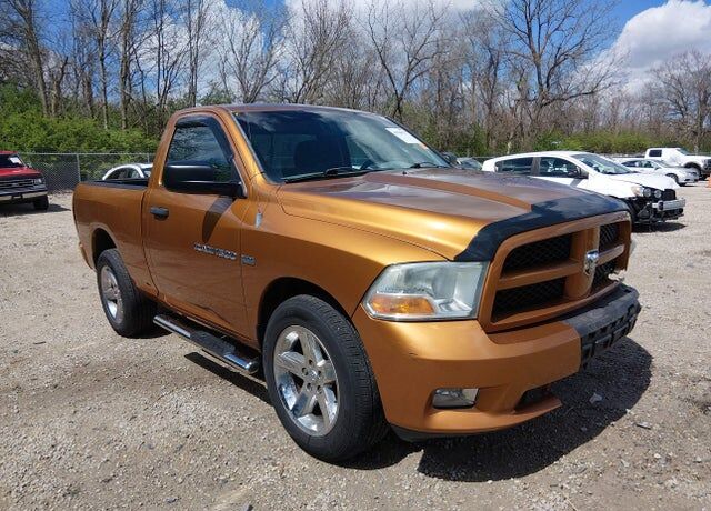 2012 DODGE Ram