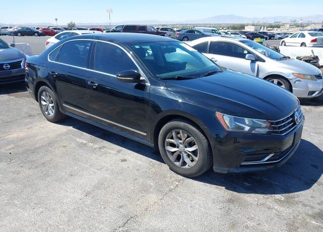 2016 VOLKSWAGEN Passat