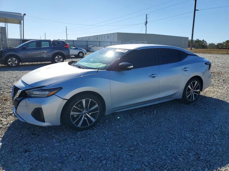 2022 NISSAN Maxima