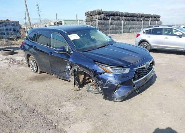 2021 TOYOTA Highlander