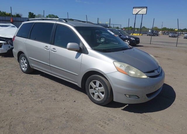 2006 TOYOTA Sienna