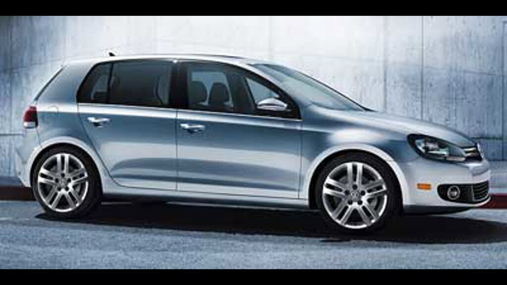 2011 VOLKSWAGEN Golf