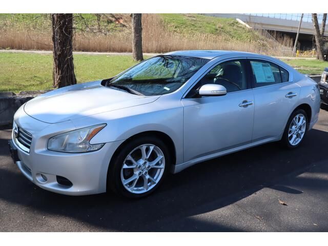 2013 NISSAN Maxima