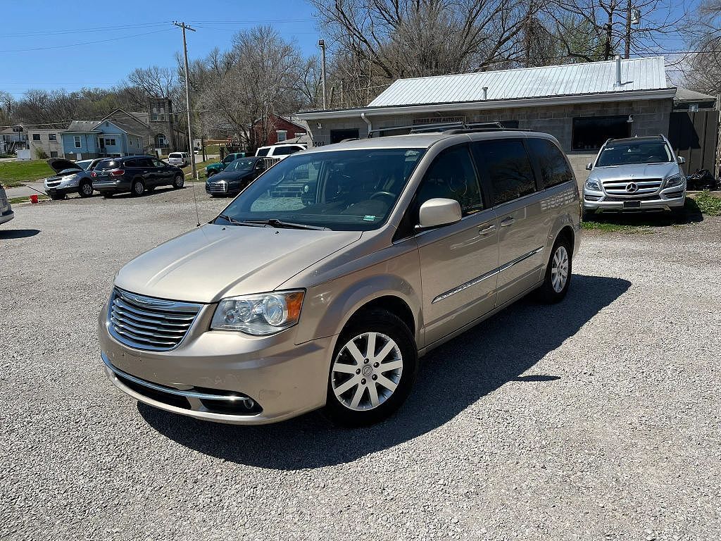 2015 CHRYSLER Town and Country