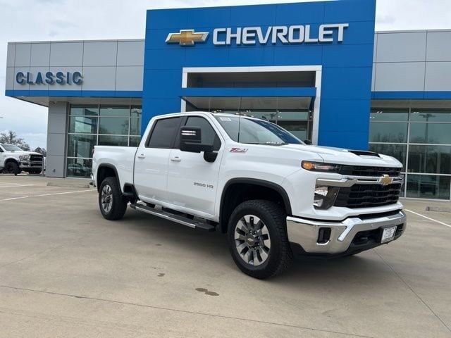 2026 CHEVROLET Silverado HD