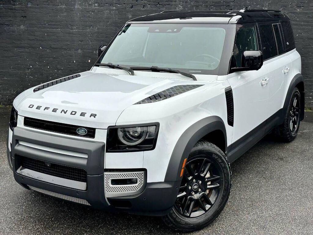 2023 LAND ROVER Defender