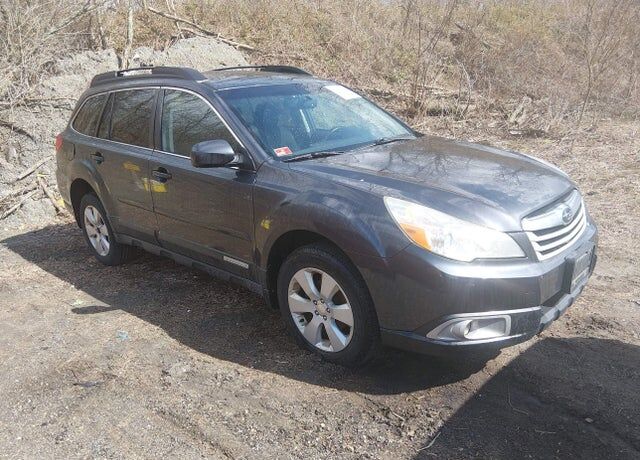 2012 SUBARU Outback