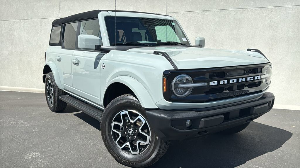 2023 FORD Bronco