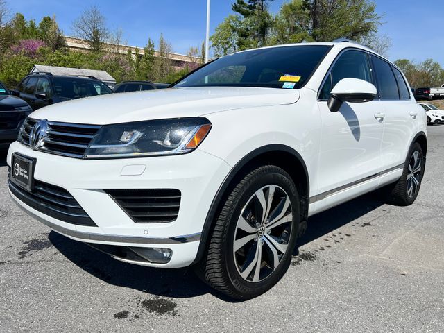 2017 VOLKSWAGEN Touareg