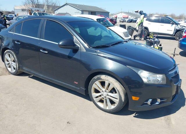 2013 CHEVROLET Cruze