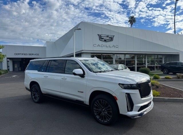 2023 CADILLAC Escalade ESV