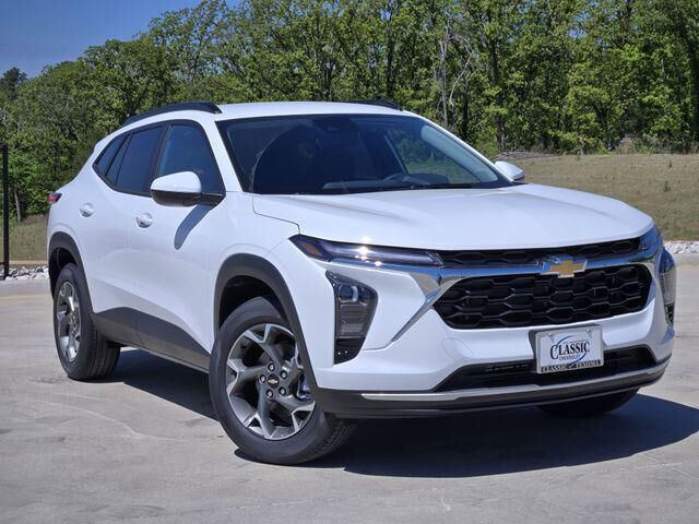 2026 CHEVROLET Trax