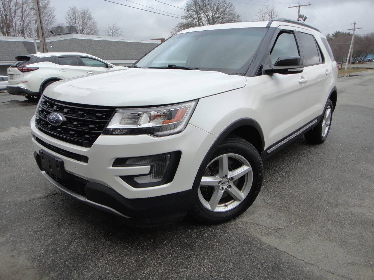 2017 FORD Explorer