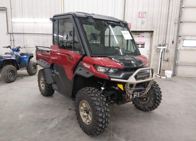 2025 CAN-AM Defender/Traxter