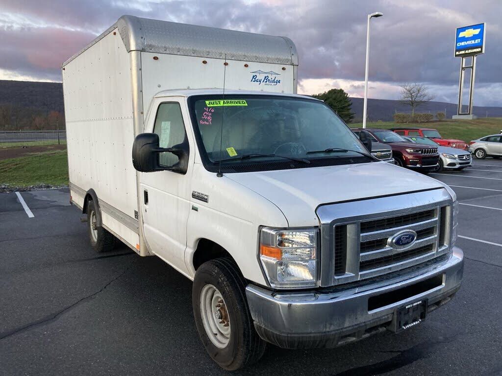 2018 FORD E-350