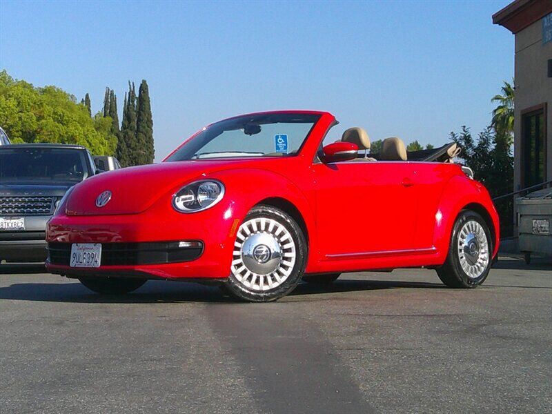 2013 VOLKSWAGEN Beetle