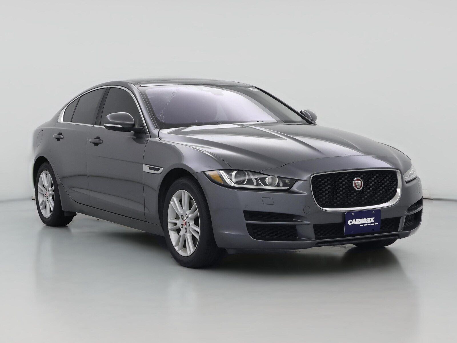 2019 JAGUAR XE