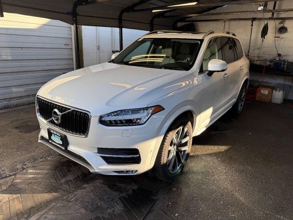 2016 VOLVO XC90