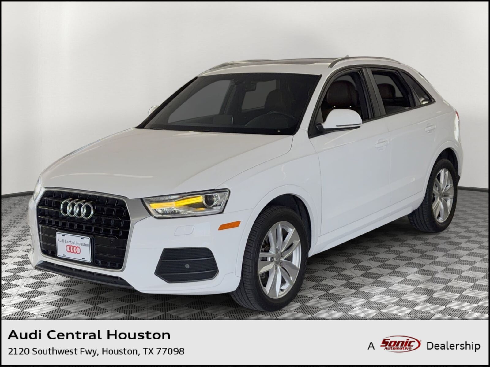 2017 AUDI Q3