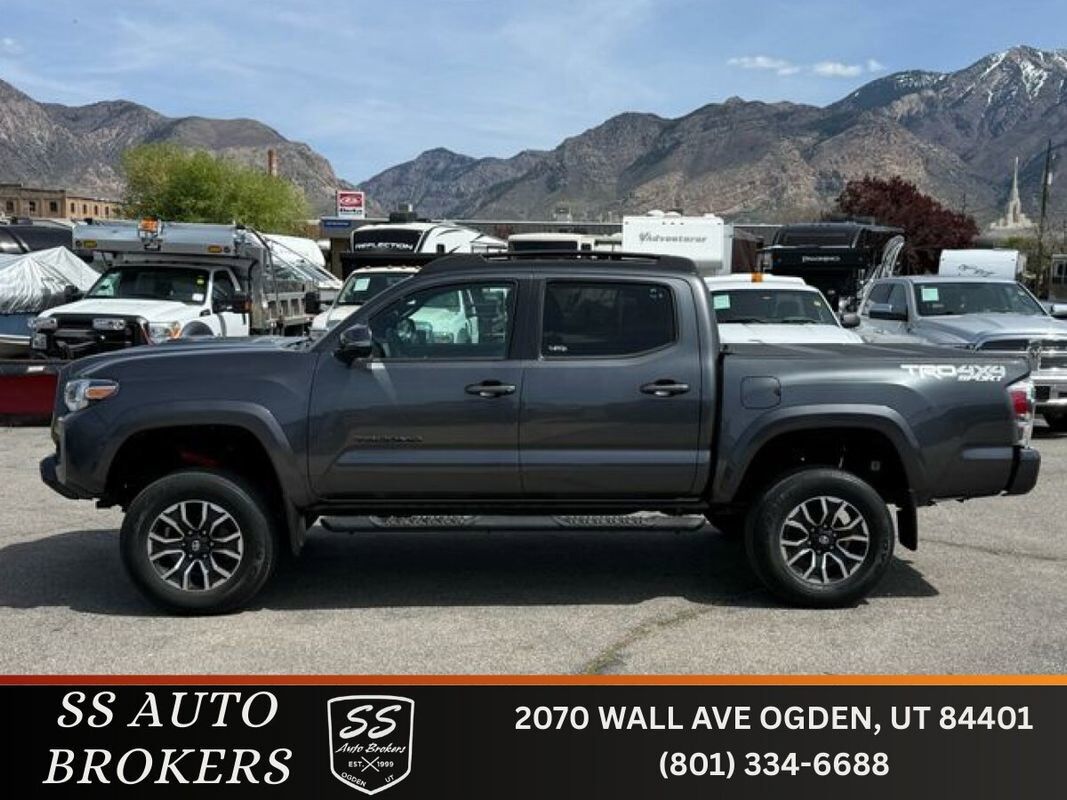 2022 TOYOTA Tacoma