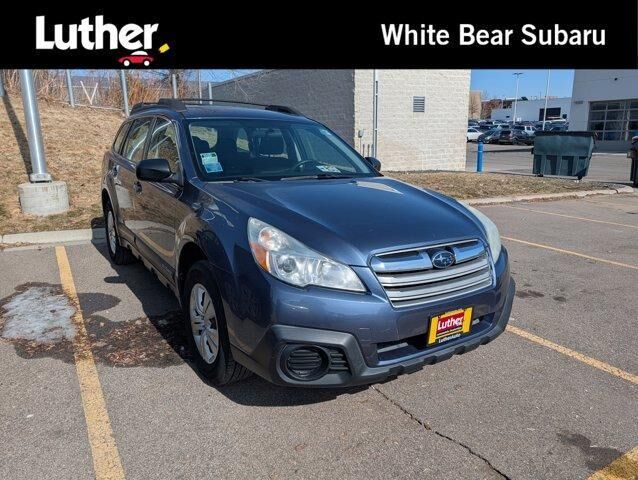 2013 SUBARU Outback