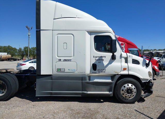 2018 FREIGHTLINER Cascadia